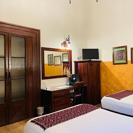 Hotel Historia Морелія Екстер'єр фото